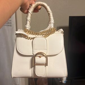 Sea Shell White mini bag